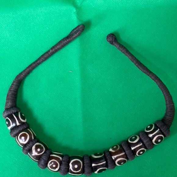 Vintage Handcrafted Tribal Brown White Beaded Necklace With Wrapped Cord Design - Picture 6 of 12